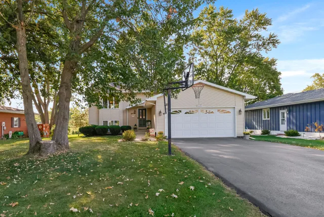 $399,900 | 1530 Happy Valley Road, Crown Point, IN 46307