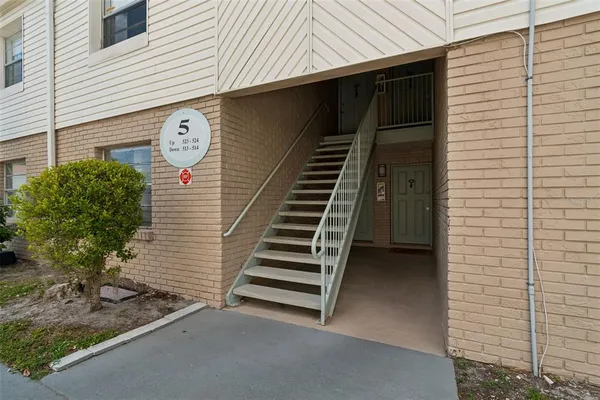 $1,950 | 7210 North Manhattan Avenue, Unit 523, Tampa, FL 33614