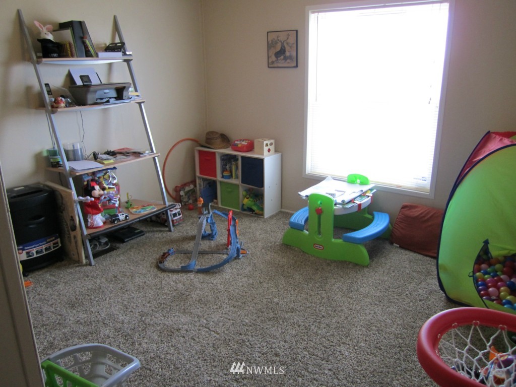 8691 Harris Road Northeast Moses Lake, WA 98837 - Photo 8 of 15 Gallery Image 8