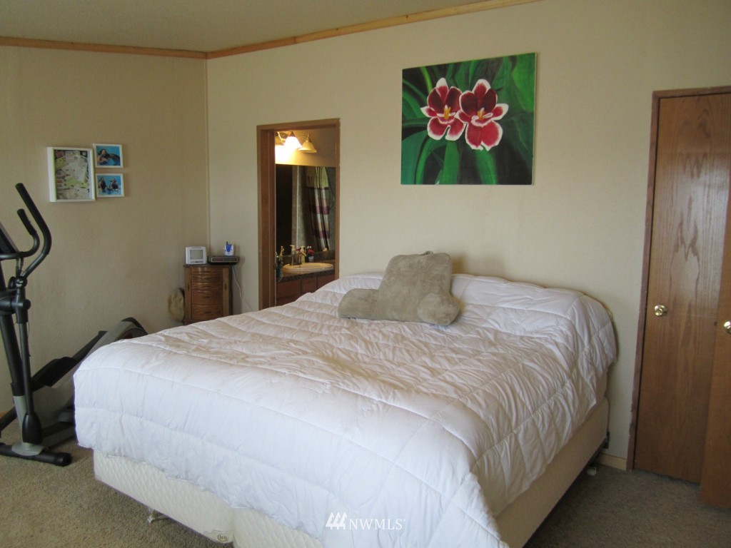 8691 Harris Road Northeast Moses Lake, WA 98837 - Photo 10 of 15 Gallery Image 10