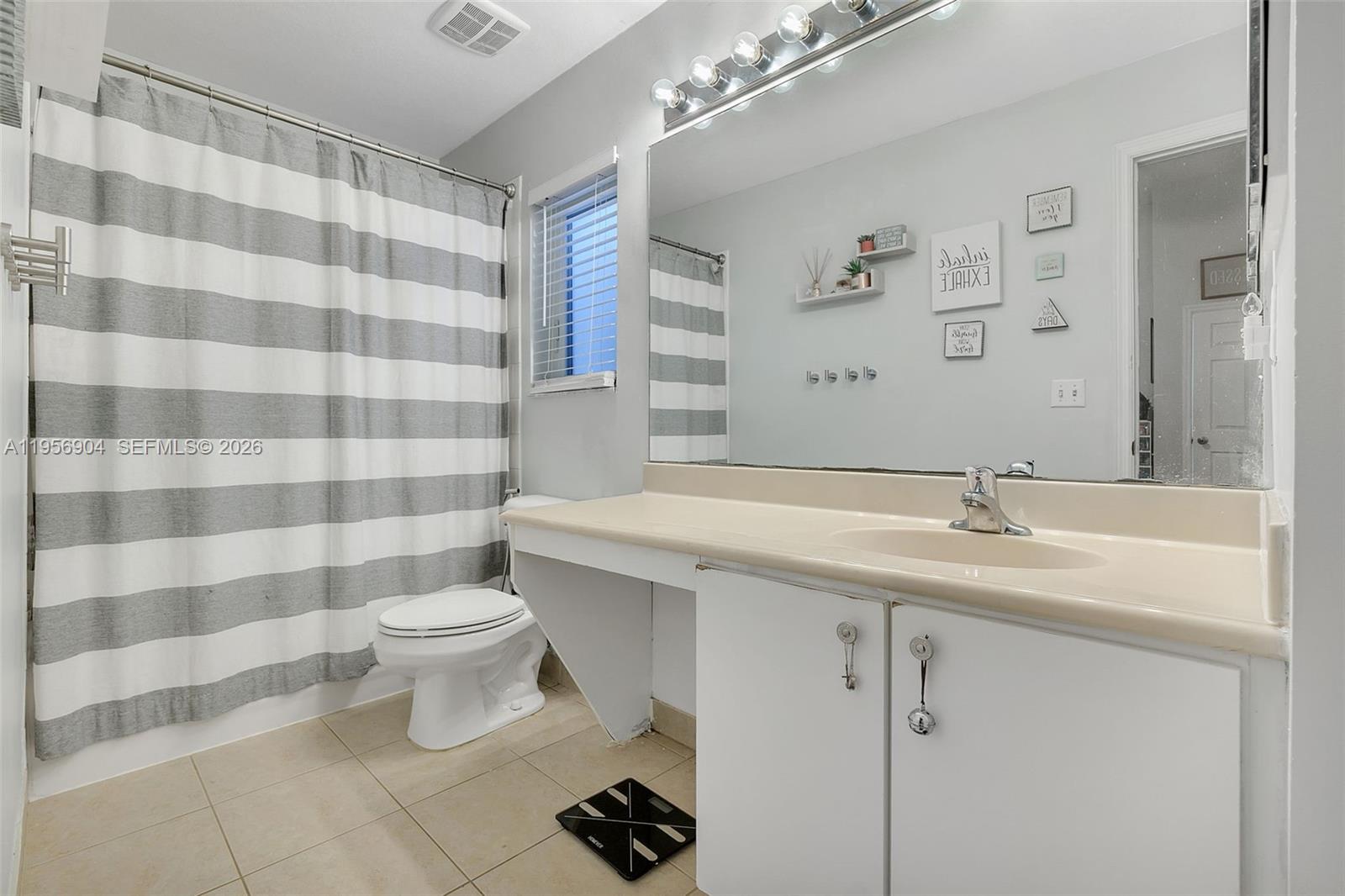 13324 Southwest 44th Street Miramar, FL 33027 - Photo 11 of 39