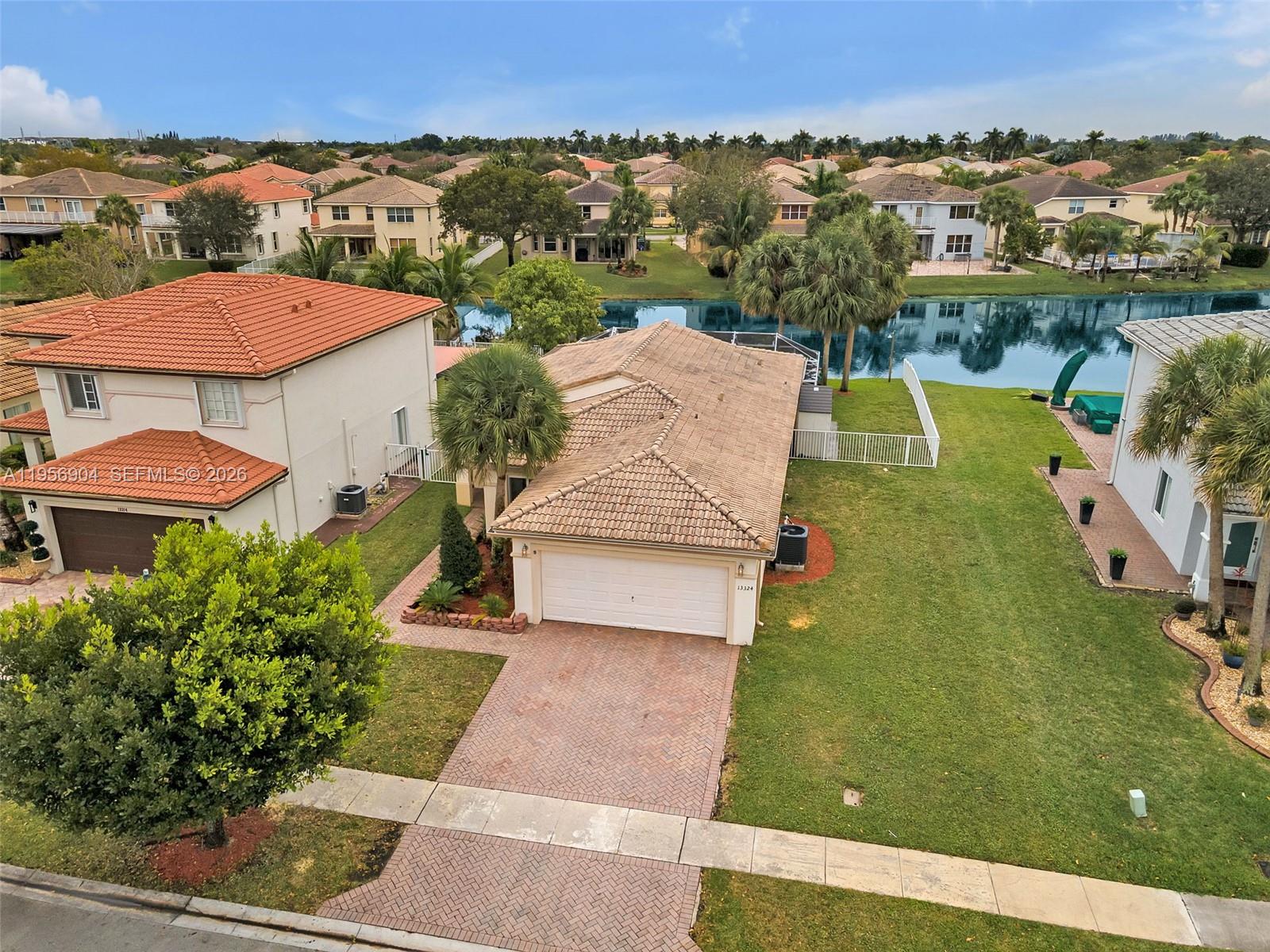 13324 Southwest 44th Street Miramar, FL 33027 - Photo 3 of 39