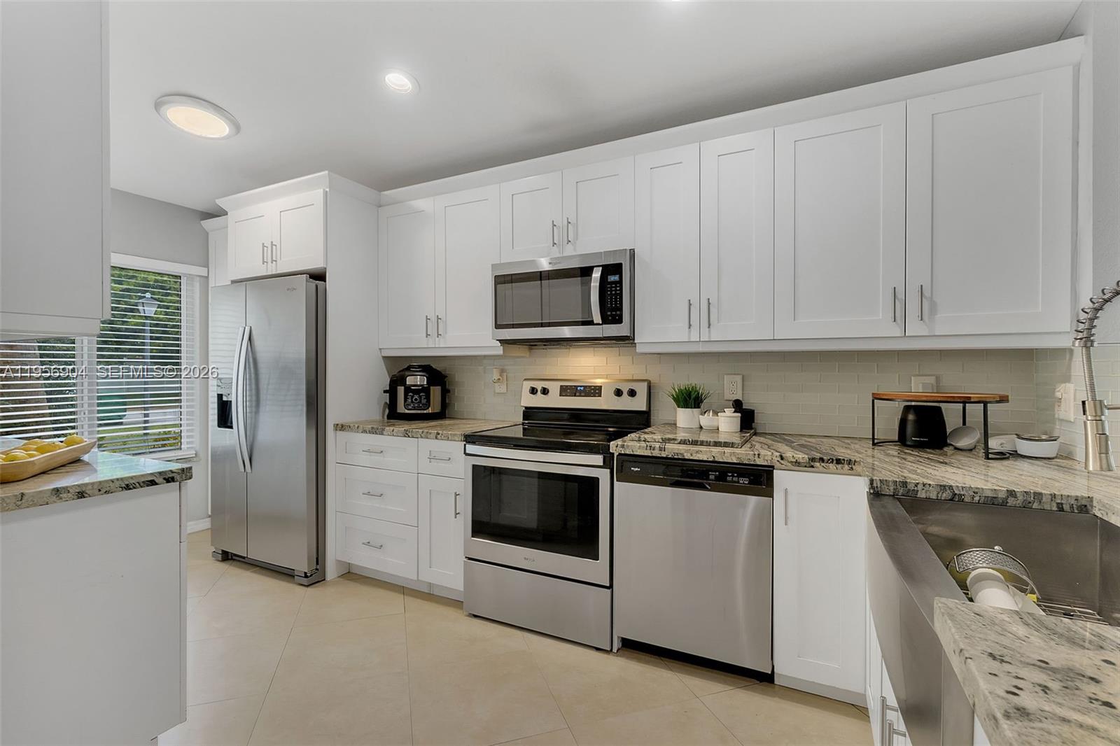 13324 Southwest 44th Street Miramar, FL 33027 - Photo 5 of 39