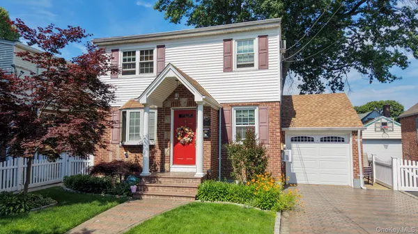$899,000 | 258 Rintin Street, Franklin Square, NY 11010