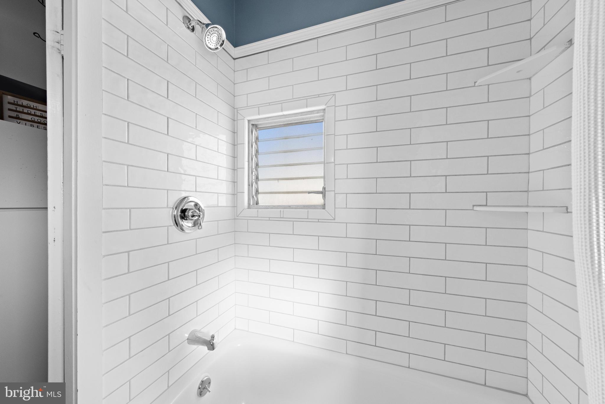 79 Dolphin Road Tuckerton, NJ 08087 - Photo 29 of 53 a bathroom with a shower