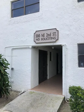$1,550 | 500 Northeast 2nd Street, Unit 123, Dania Beach, FL 33004