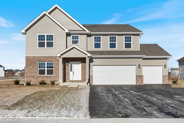$589,900 | 2261 Cryder Court, Yorkville, IL 60560