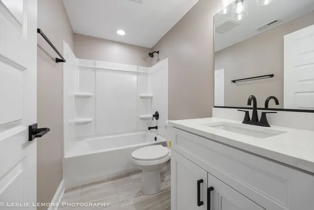 $589,900 | 2261 Cryder Court, Yorkville, IL 60560