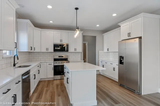 $589,900 | 2261 Cryder Court, Yorkville, IL 60560