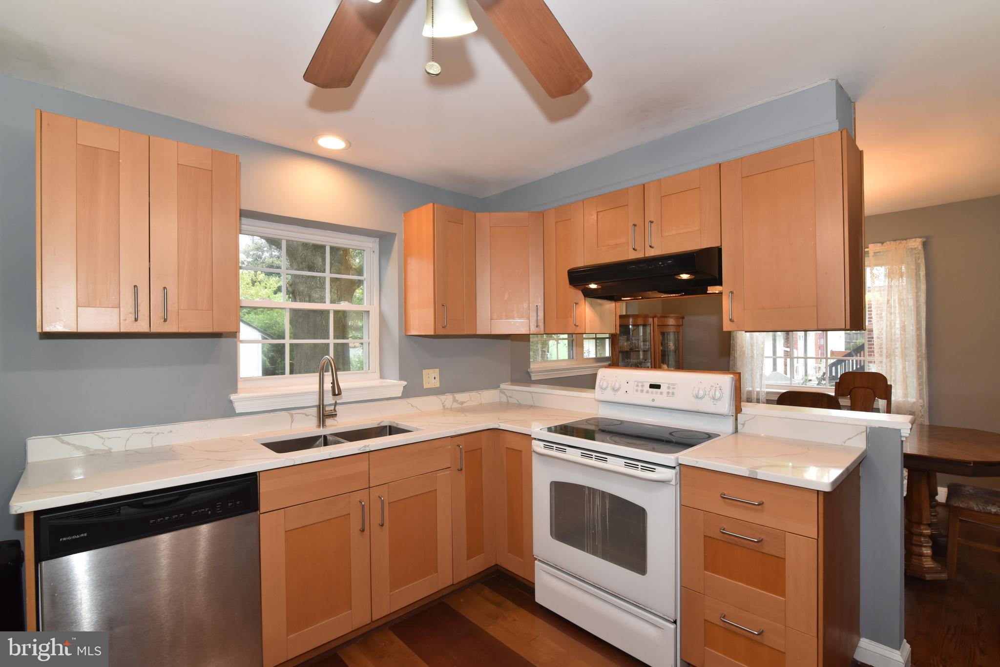 6010 Amherst Avenue Springfield, VA 22150 - Photo 1 of 37 Gallery Image 1