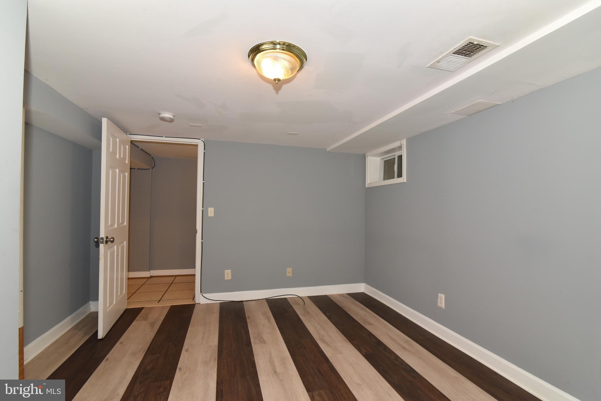 6010 Amherst Avenue Springfield, VA 22150 - Photo 28 of 37 Gallery Image 28