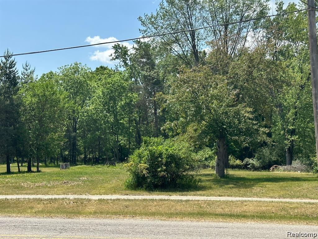 2043 South Long Lake Road Fenton, MI 48430 - Photo 6 of 6