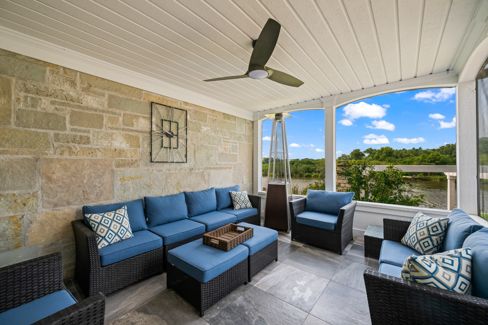 35 Riderwood Road North Barrington, IL 60010 - Photo 42 of 59 a living room with furniture and a large window