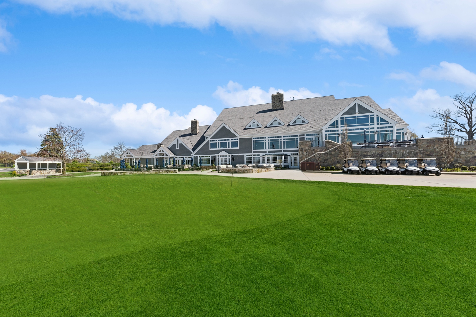 35 Riderwood Road North Barrington, IL 60010 - Photo 57 of 59 a view of a big house with a big yard