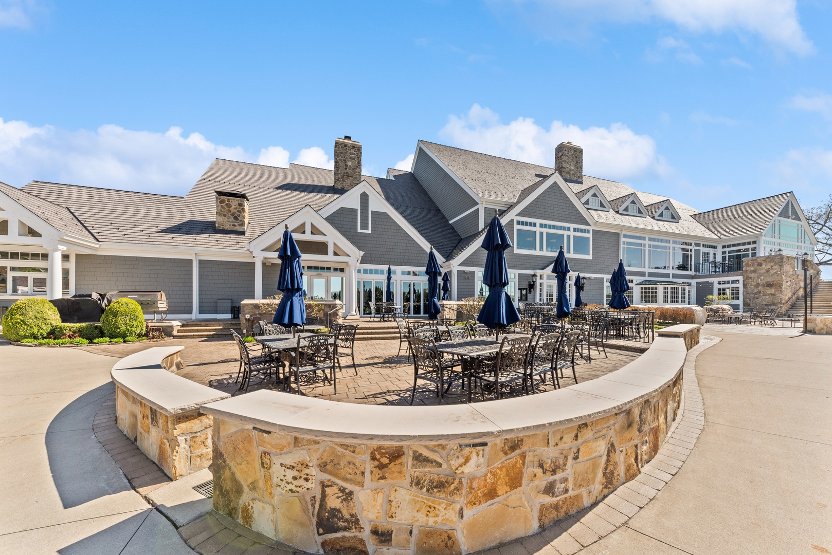 35 Riderwood Road North Barrington, IL 60010 - Photo 58 of 59 a view of a house with swimming pool and sitting area