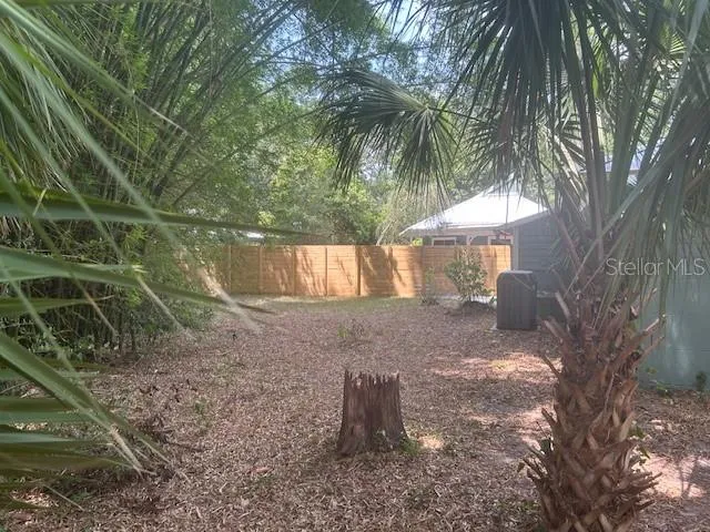 $1,695 | 930 Northeast 12th Avenue, Gainesville, FL 32601