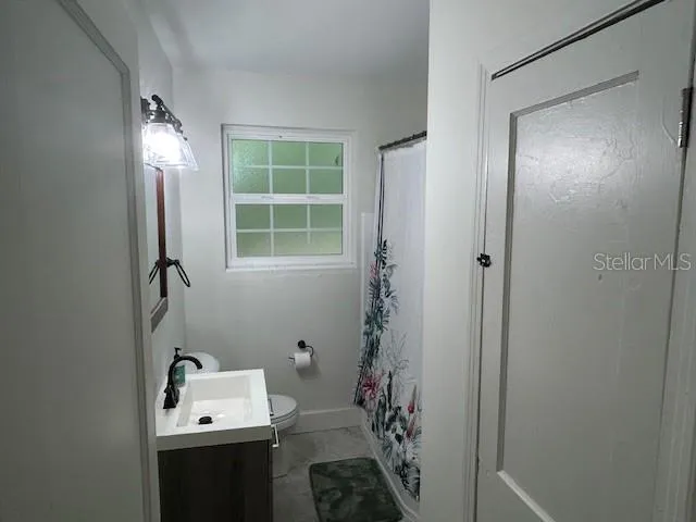 $1,695 | 930 Northeast 12th Avenue, Gainesville, FL 32601