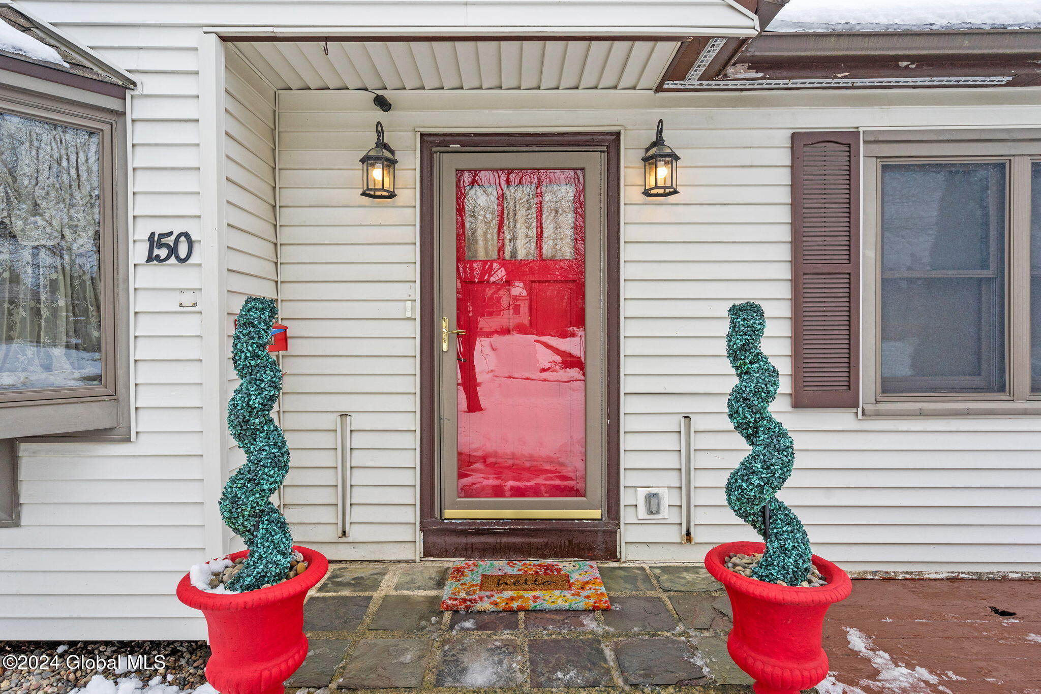 150 Sunset Road Amsterdam, NY 12010 - Photo 4 of 42 4-web-or-mls-150-sunset-rd