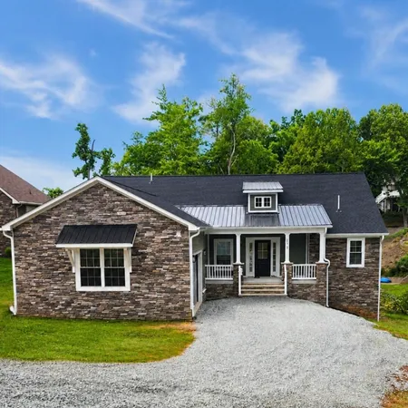 $1,350,000 | 273 Hammock Pointe Drive, Moneta, VA 24121