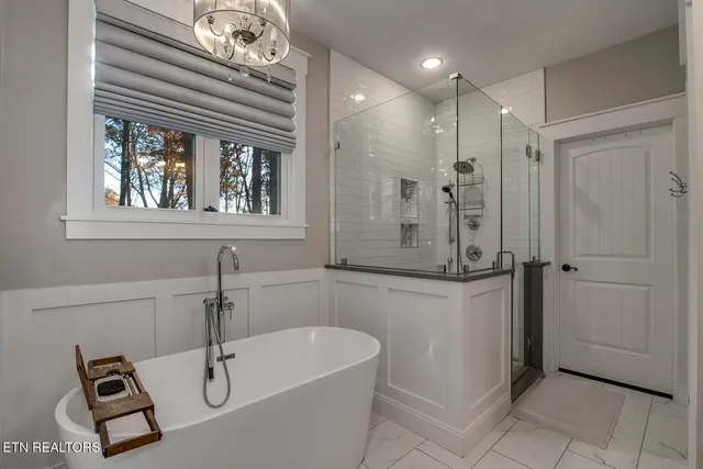 $885,000 | 206 Atoka Place, Loudon, TN 37774