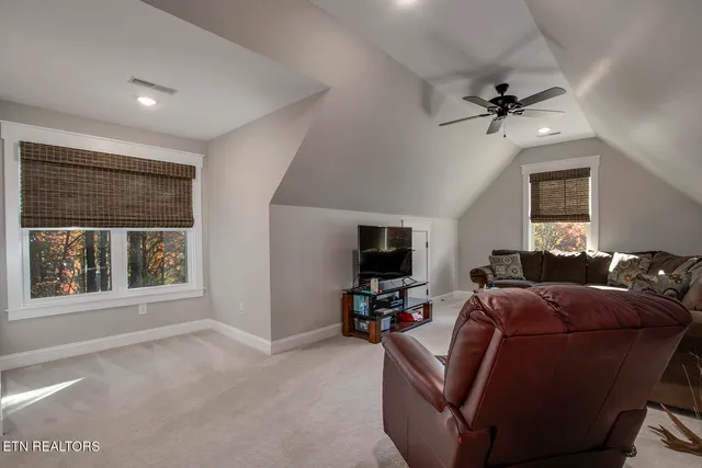 $885,000 | 206 Atoka Place, Loudon, TN 37774