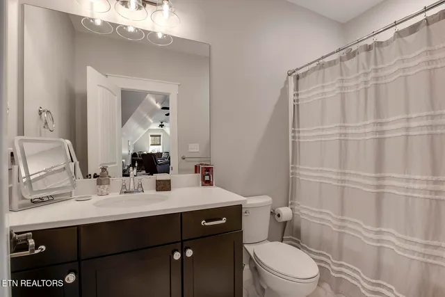 $885,000 | 206 Atoka Place, Loudon, TN 37774