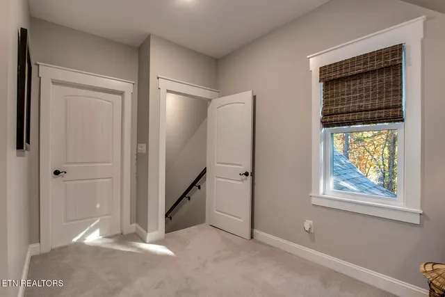 $885,000 | 206 Atoka Place, Loudon, TN 37774