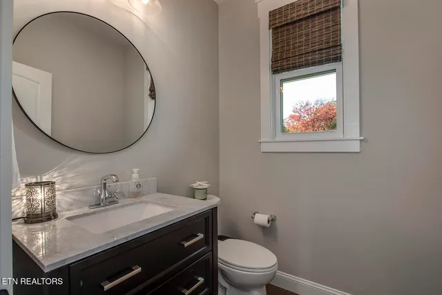 $885,000 | 206 Atoka Place, Loudon, TN 37774