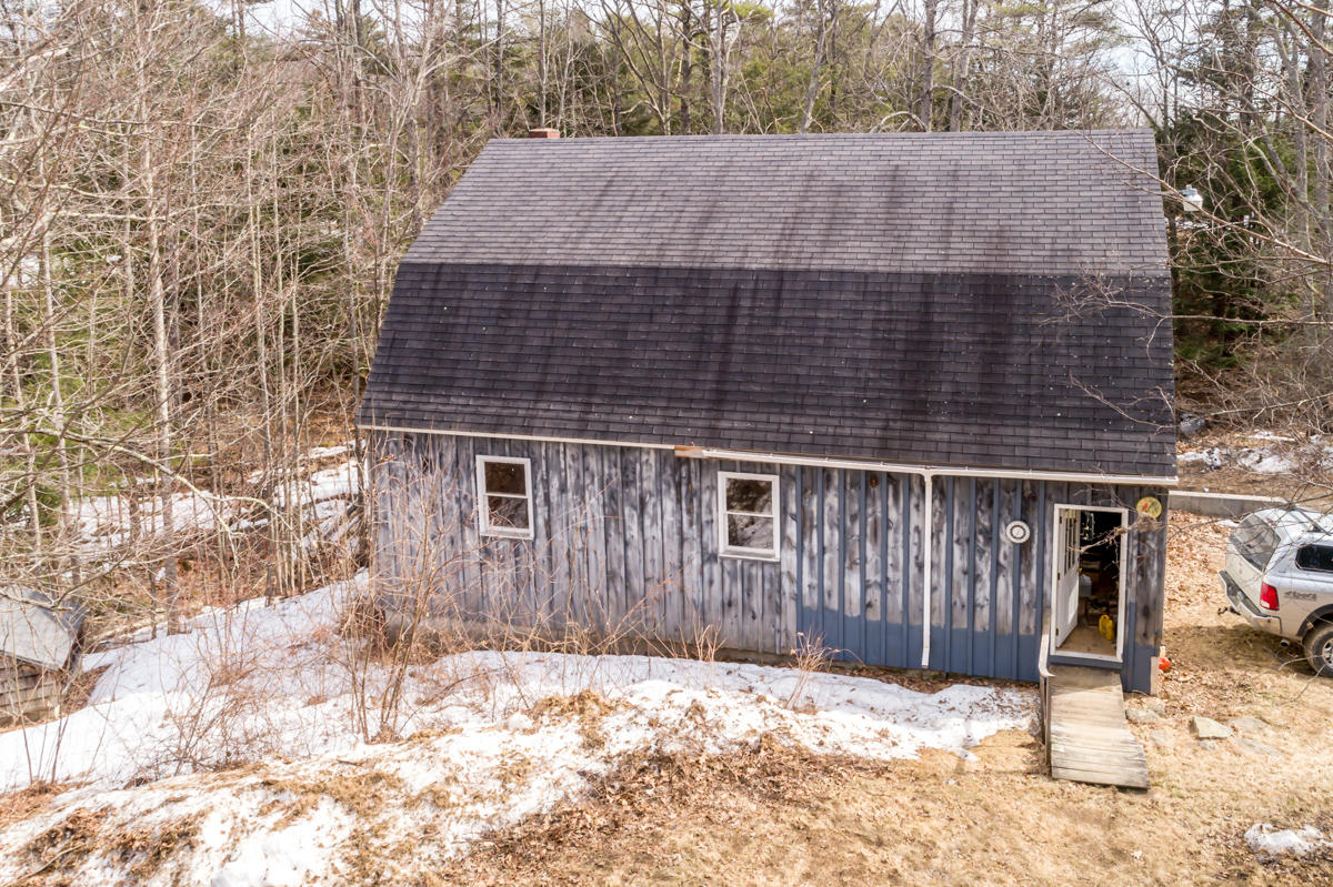 116 Pownal Road Freeport, ME 04032 - Photo 33 of 43 37-Three Story Barn (2 of 5)