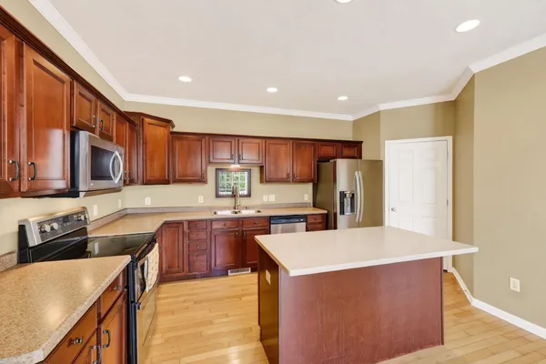 $524,900 | 5222 Sassafras Drive, Fitchburg, WI 53711