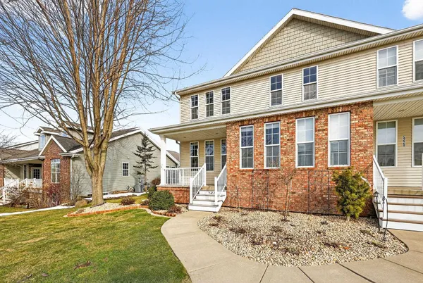 $524,900 | 5222 Sassafras Drive, Fitchburg, WI 53711