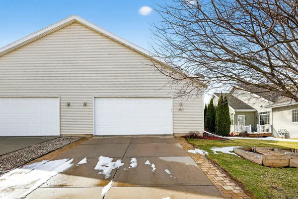 $524,900 | 5222 Sassafras Drive, Fitchburg, WI 53711