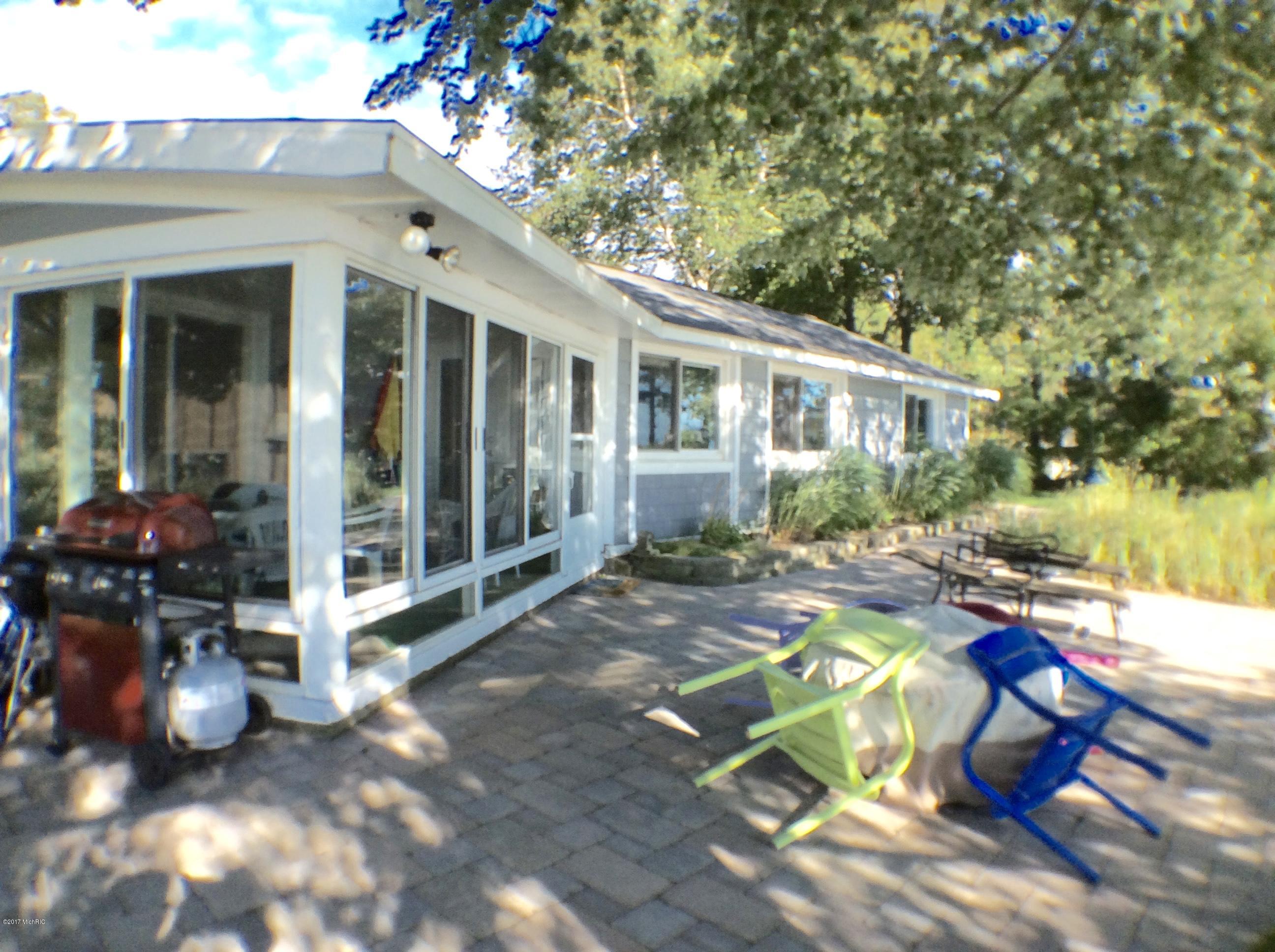 17701 North Shore Estates Road Spring Lake, MI 49456 - Photo 2 of 15 fullsizeoutput_bf9