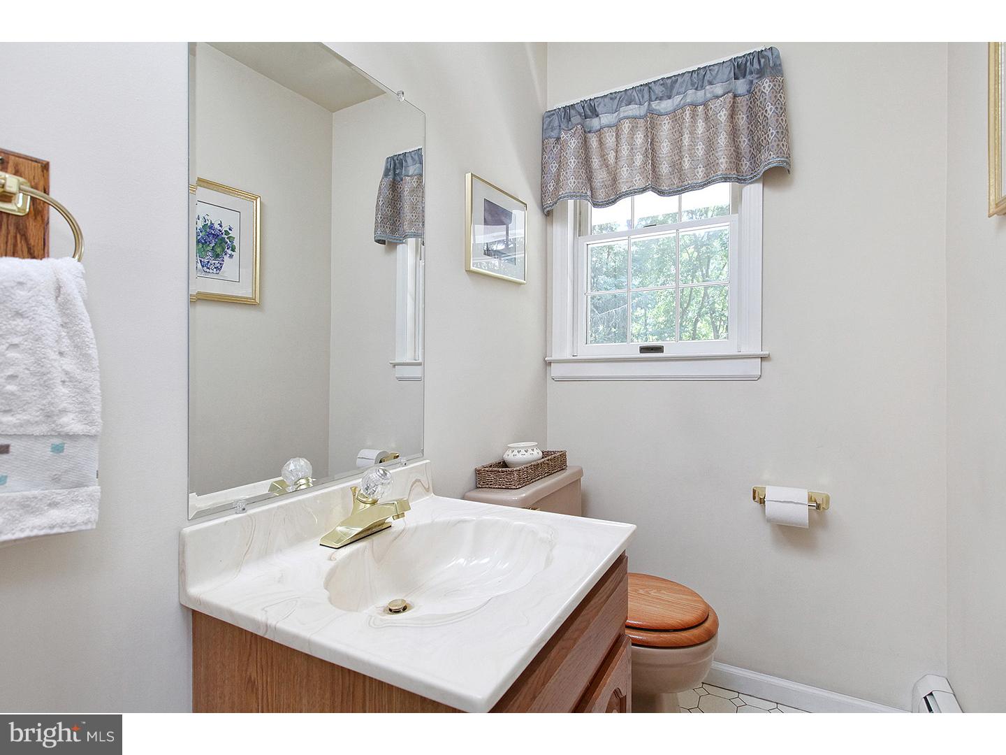 186 Pitman Downer Road Sewell, NJ 08080 - Photo 5 of 25
