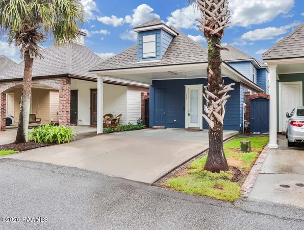 $230,000 | 111 Coconut Grove Circle, Lafayette, LA 70508