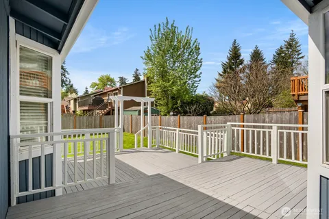 $579,950 | 26711 218th Avenue Southeast, Maple Valley, WA 98038
