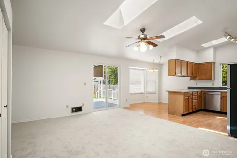 $579,950 | 26711 218th Avenue Southeast, Maple Valley, WA 98038