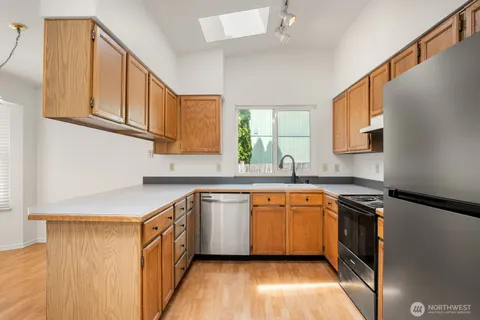$579,950 | 26711 218th Avenue Southeast, Maple Valley, WA 98038