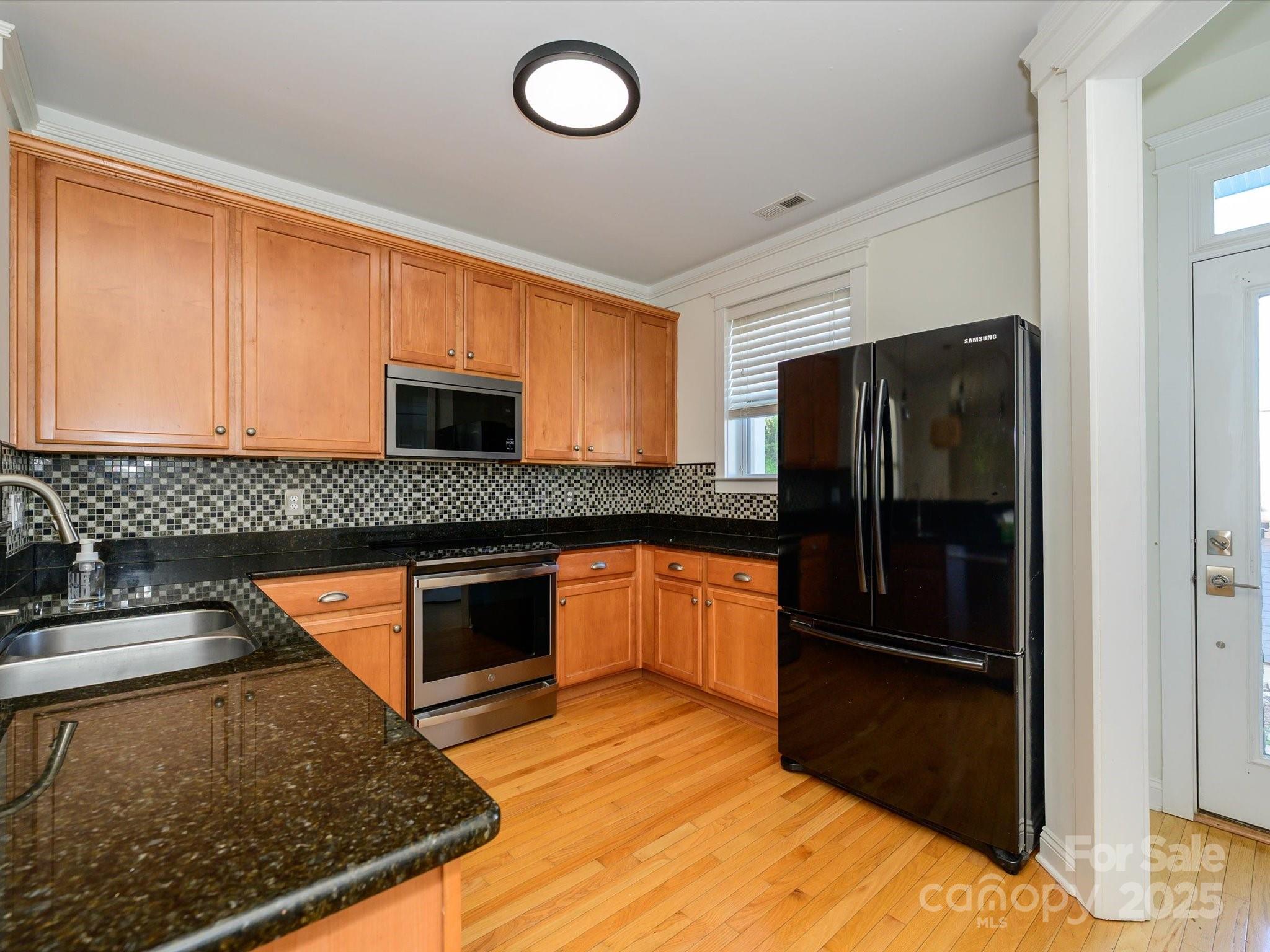 541 Jetton Street Davidson, NC 28036 - Photo 12 of 30