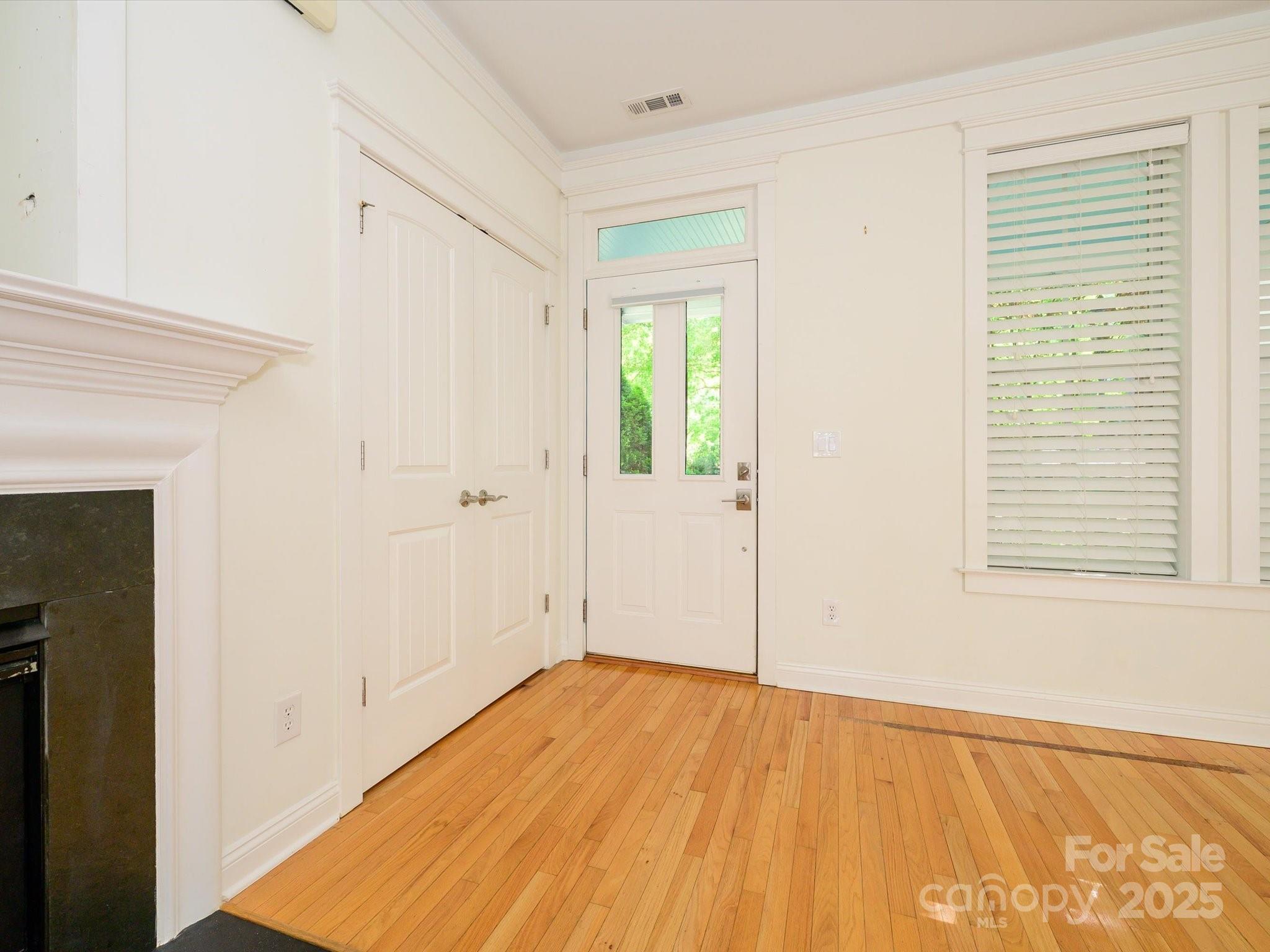 541 Jetton Street Davidson, NC 28036 - Photo 3 of 30