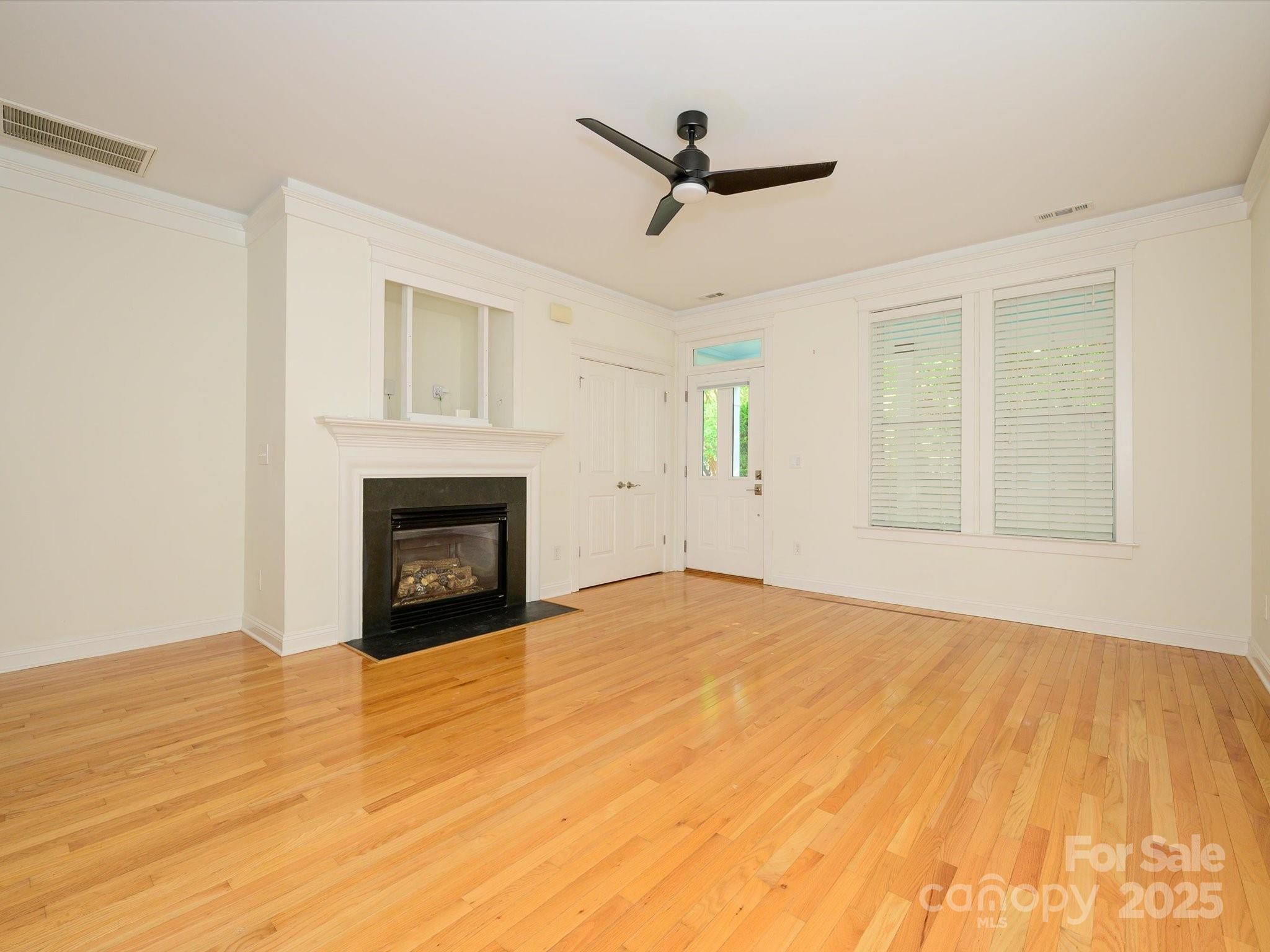 541 Jetton Street Davidson, NC 28036 - Photo 6 of 30