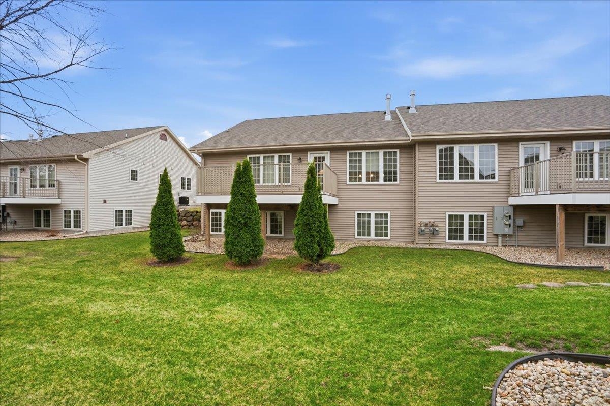 178 Elliott Lane Oregon, WI 53575 - Photo 42 of 44