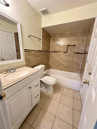 $2,000 | 696 Youngstown Parkway, Unit 319, Altamonte Springs, FL 32714