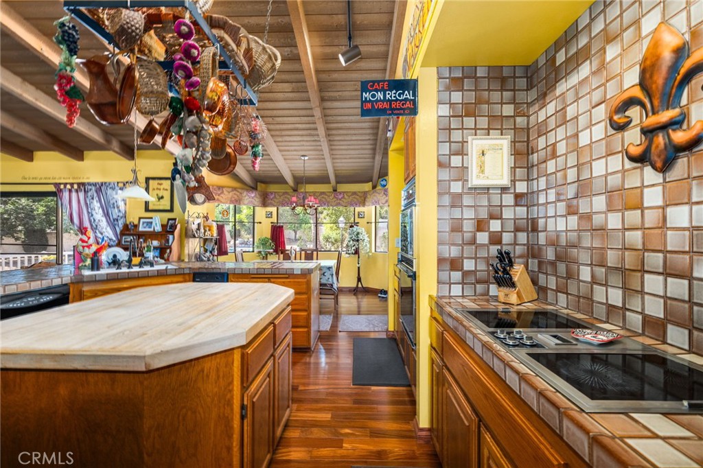 2421 Cliff Road Upland, CA 91784 - Photo 18 of 45 a view of city