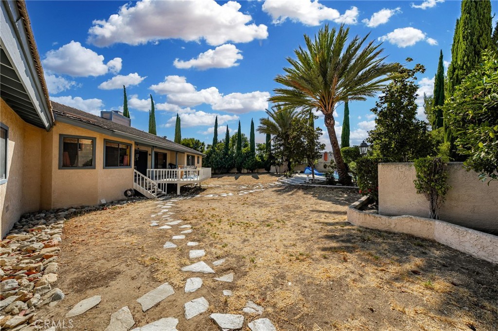 2421 Cliff Road Upland, CA 91784 - Photo 35 of 45 a view of a yard with a house