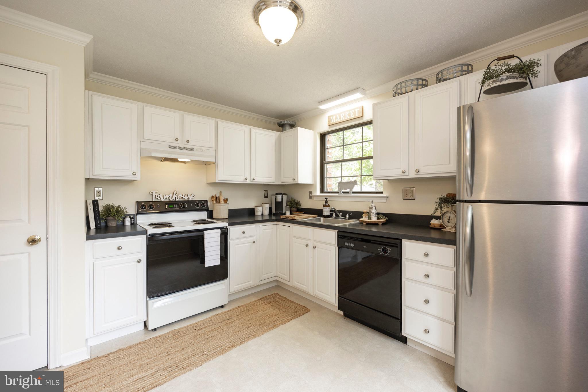 26 Rittenhouse Court, Unit 192 Chesterbrook, PA 19087 - Photo 8 of 26
