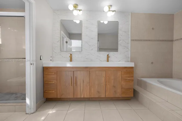 $5,300 | 14020 Southwest 38th Street, Miami, FL 33175