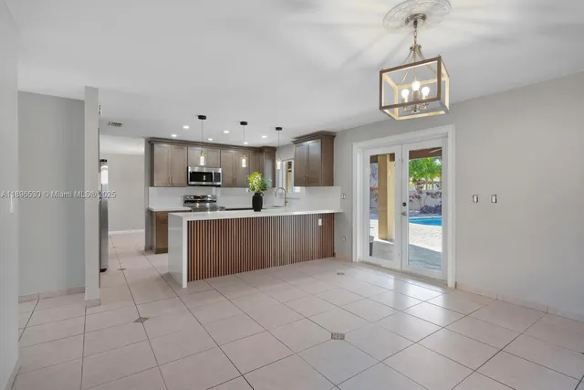 $5,300 | 14020 Southwest 38th Street, Miami, FL 33175