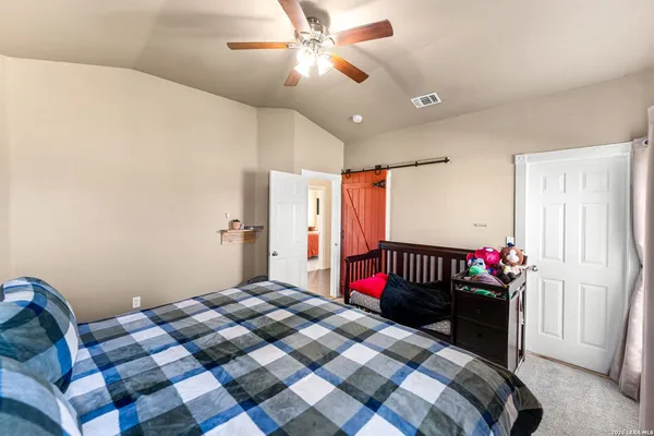 $275,000 | 1006 Buch Lane, Cuero, TX 77954