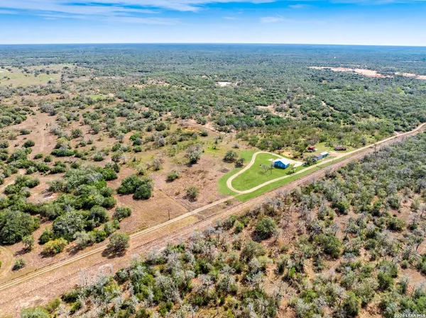 $275,000 | 1006 Buch Lane, Cuero, TX 77954